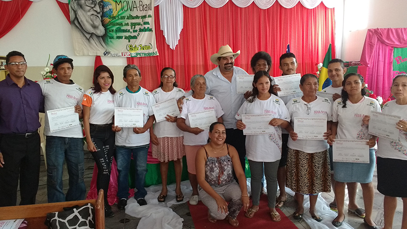 ENTREGA DE CERTIFICADO AOS EDUCANDOS DE CAREIRO (2)