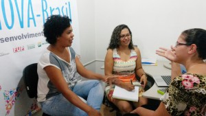 equipe de polo planejando as seleções