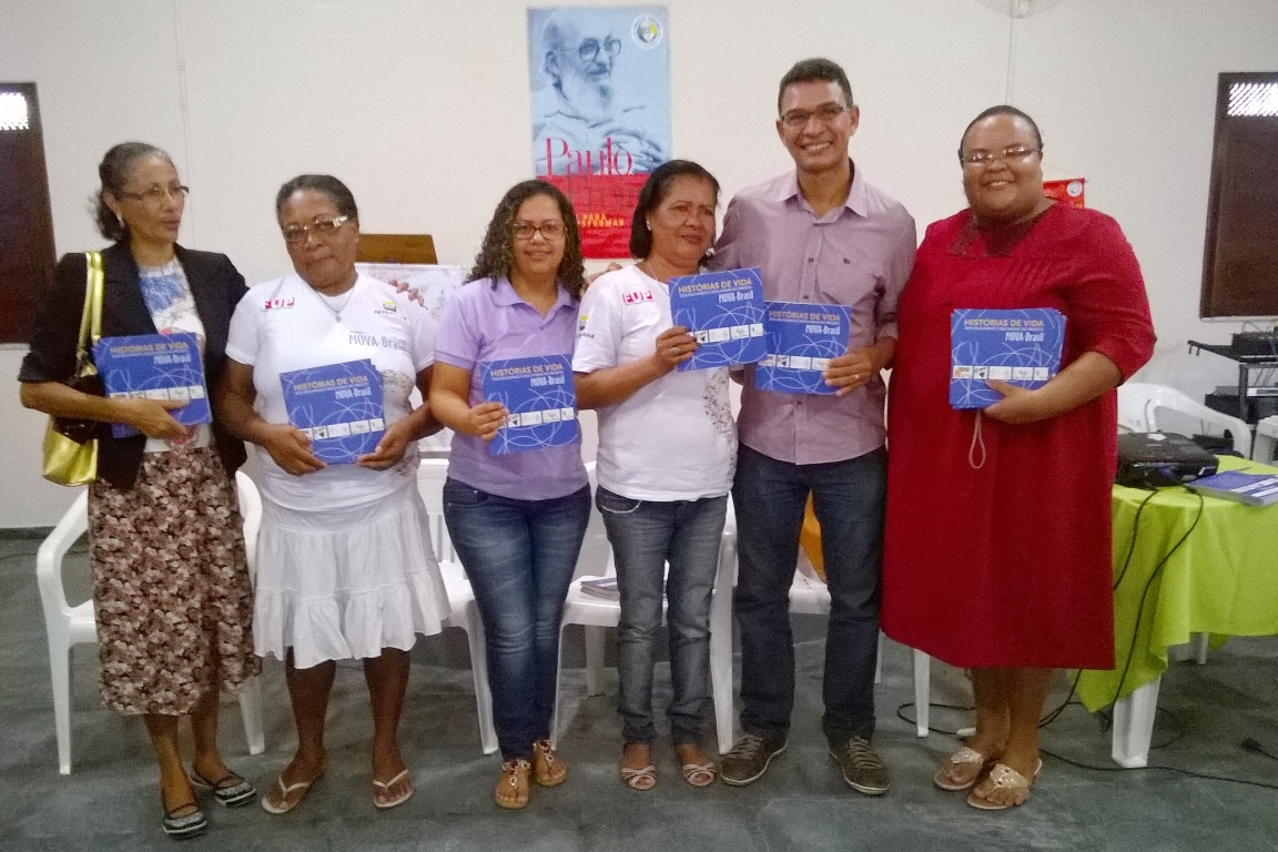 Da direita para a esquerda Rosilene, Luciomar,Marinalva, Claudiane, Maria Marcelo e Maria José.